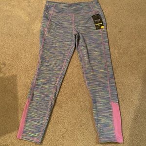 BRAND NEW Danskin Now Performance Fitted Leggings Size L. (10-12)